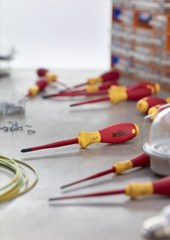 Insulated Screwdriver Set, 12 Pieces, WIHA 3201K12