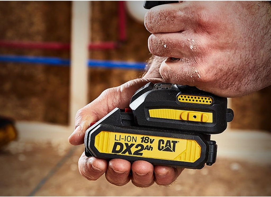بطارية 18 فولط 2 امبير CAT DXB2